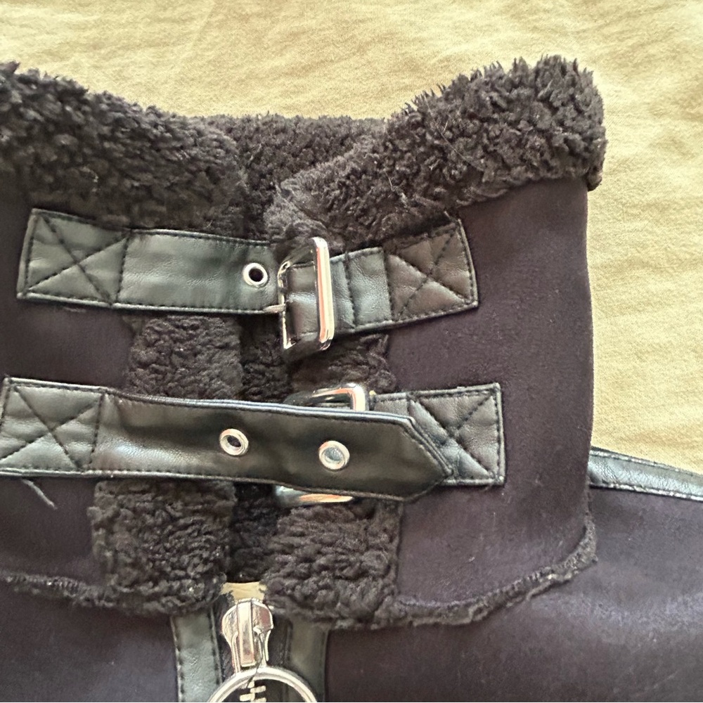 Zara Shearling Zip Up Cropped Jacket with Silver Hardwear - Picture 3 of 9